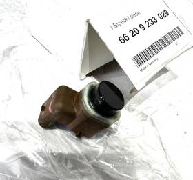 66-20-9-233-029 Bmw 2011 - 2015 740li 750i 750li Park Pdc Bumper Sensor New Oem