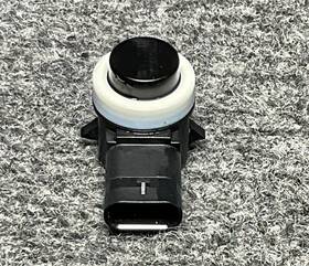 66205a1a269 Bmw 2023-2024 Xm Front Bumper Ultrasonic Parking Sensor Black