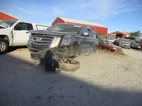 596-12047 Cadillac Escalade 2018 Camera/projector 1610087
