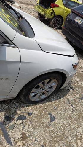 596.gm1h19 Chevrolet Malibu 2019 Camera/projector 1093828