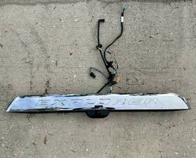 Lb5b-s42509-ag Ford 20-2022 Explorer Oem Rear Liftgate License Molding With Camera Lb5b-s42509-ag Ford 20-2022 Explorer Oem Rear Liftgate License Molding With Camera