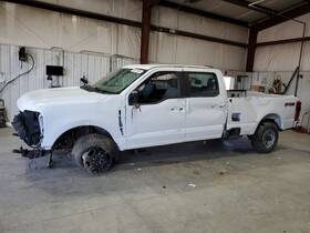 596.fd8m23 Ford Truck F250sd 2023 Camera/projector 1516954