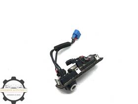 81260-d2000 Genesis 2017-2019 G90 Rear View Back Up Trunk Camera Release Handle Oem