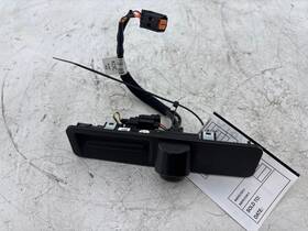 9576069010 Genesis 2019-2022 G70 Rear View Backup Camera With Trunk Handle Oem 9576069010 Genesis 2019-2022 G70 Rear View Backup Camera With Trunk Handle Oem