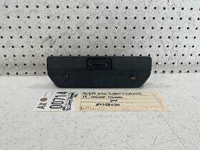 84758070 Gmc 2019 2021 Sierra Rear Tailgate Handle With Camera Oem