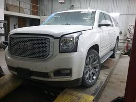 596-12263 Gmc Truck Yukon Xl 1500 2015 Camera/projector 1327617