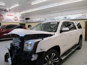 596-13247 Gmc Truck Yukonxl15 2017 Camera/projector 1686976 596-13247 Gmc Truck Yukonxl15 2017 Camera/projector 1686976
