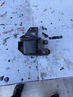 99150-s9000 Hella D10.006-037 2020-2021 Kia Telluride Rear Blind Spot Radar Oem With Bracket Right