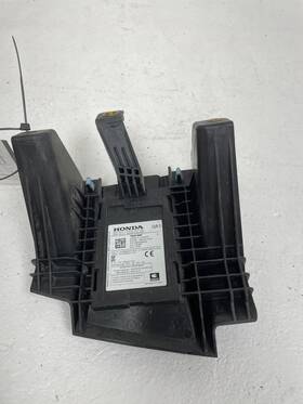 8s460-t90-a11 Honda 2023-2024 Pilot Rear Left Driver Side Blindsport Radar With Bracket Oem