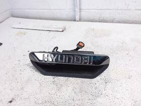 596.hy1d24 Hyundai 2024 Santacruz Rear View With Black Crome Tailgate Handle