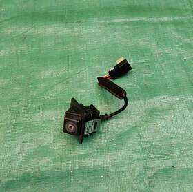 95750-3x100 Hyundai 2011-2016 Elantra Park Assist Rear View Camera Oem