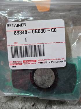 89348-0e630-c0 Lexus 89348-0e570 Genuine / Toyota - Park Sensor Retainer Oem New