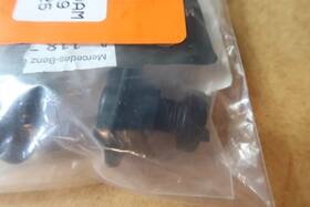 A1187501900 Mercedes-benz 2014 To 2024 Cla250 Cla45 Amg Trunk Lid Spring Damper Oem