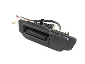A2227600893 Mercedes-benz 15-20 C300 W205 Boot Switch And Rear View Camera Oem A2227600893 Mercedes-benz 15-20 C300 W205 Boot Switch And Rear View Camera Oem