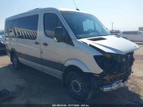 596-12860 Mercedes-benz Truck Sprintv25 2014 Camera/projector 1356789