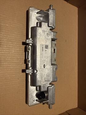 R8e2-14f404-ab Range Rover 2022-24 Land Front Windshield Mounted Lane Assist Camera Oem R8e2-14f404 R8e2-14f404-ab Range Rover 2022-24 Land Front Windshield Mounted Lane Assist Camera Oem R8e2-14f404