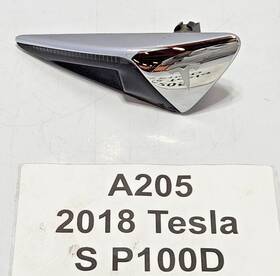 1125107-00-c Tesla 2016-2020 Oem Model X S Front Right Fender Autopilot Camera Turn Signal