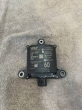 88162-08060 Toyota 2021 2022 2023 2024 Sienna Rear Blind Spot Radar Sensor Oem
